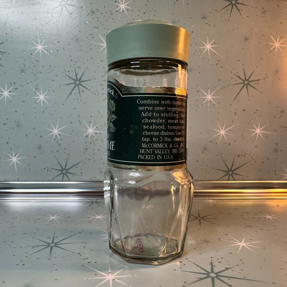 Vintage McCormick Thyme Leaves Jar Green Label Glass Spice Bottle Cottage Retro - Picture 3 of 8